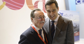 El Presidente de la Junta de Andalucía Juan Manuel Moreno visita el stand de Ceuta